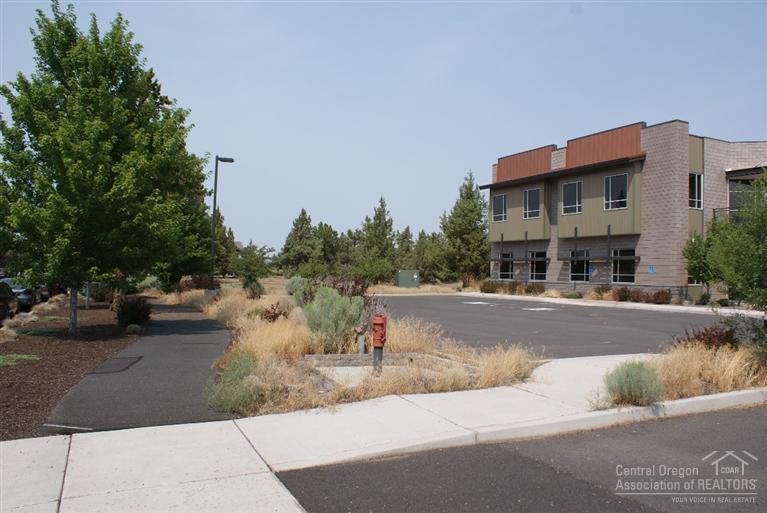 Airport Business Cen - Commercial Sale