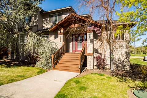 Tiny photo for 879 Golden Pheasant Drive, Redmond, OR 97756 (MLS # 220215836)