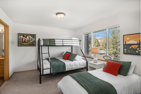 Tiny photo for 879 Golden Pheasant Drive, Redmond, OR 97756 (MLS # 220215836)