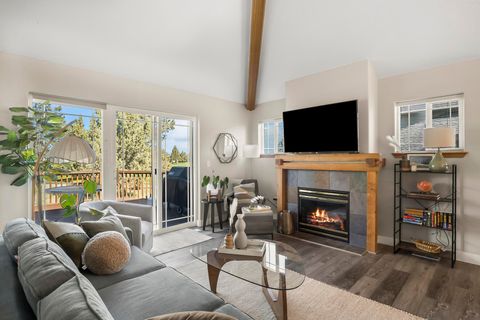 Tiny photo for 879 Golden Pheasant Drive, Redmond, OR 97756 (MLS # 220215836)