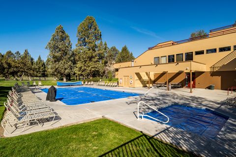 Tiny photo for 879 Golden Pheasant Drive, Redmond, OR 97756 (MLS # 220215836)