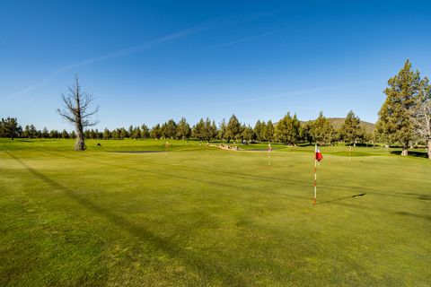 Tiny photo for 879 Golden Pheasant Drive, Redmond, OR 97756 (MLS # 220215836)