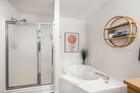 Tiny photo for 879 Golden Pheasant Drive, Redmond, OR 97756 (MLS # 220215836)