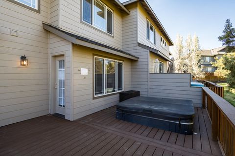 Tiny photo for 879 Golden Pheasant Drive, Redmond, OR 97756 (MLS # 220215836)