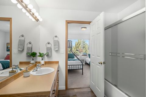 Tiny photo for 879 Golden Pheasant Drive, Redmond, OR 97756 (MLS # 220215836)