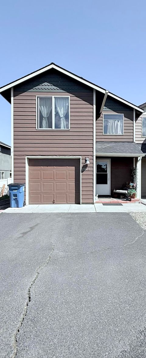 2228 SW 23rd st Street Redmond OR 97756
