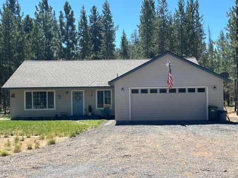 Photo of 15773 LAVA Drive, La Pine, OR 97739 (MLS # 220206847)