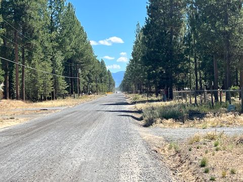 Tiny photo for 15773 LAVA Drive, La Pine, OR 97739 (MLS # 220206847)