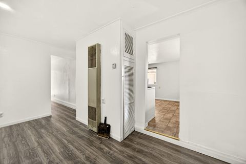 Tiny photo for 522 Pearl Street, Medford, OR 97504 (MLS # 220213846)