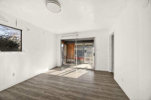 Tiny photo for 522 Pearl Street, Medford, OR 97504 (MLS # 220213846)