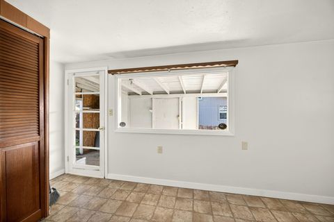 Tiny photo for 522 Pearl Street, Medford, OR 97504 (MLS # 220213846)