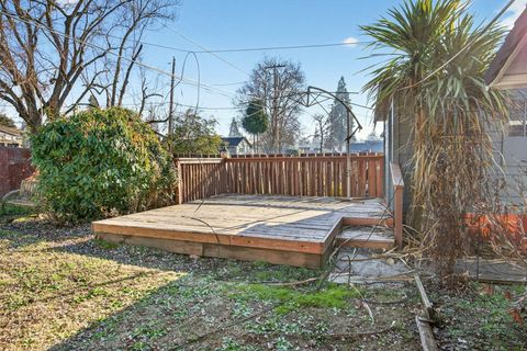 Tiny photo for 522 Pearl Street, Medford, OR 97504 (MLS # 220213846)