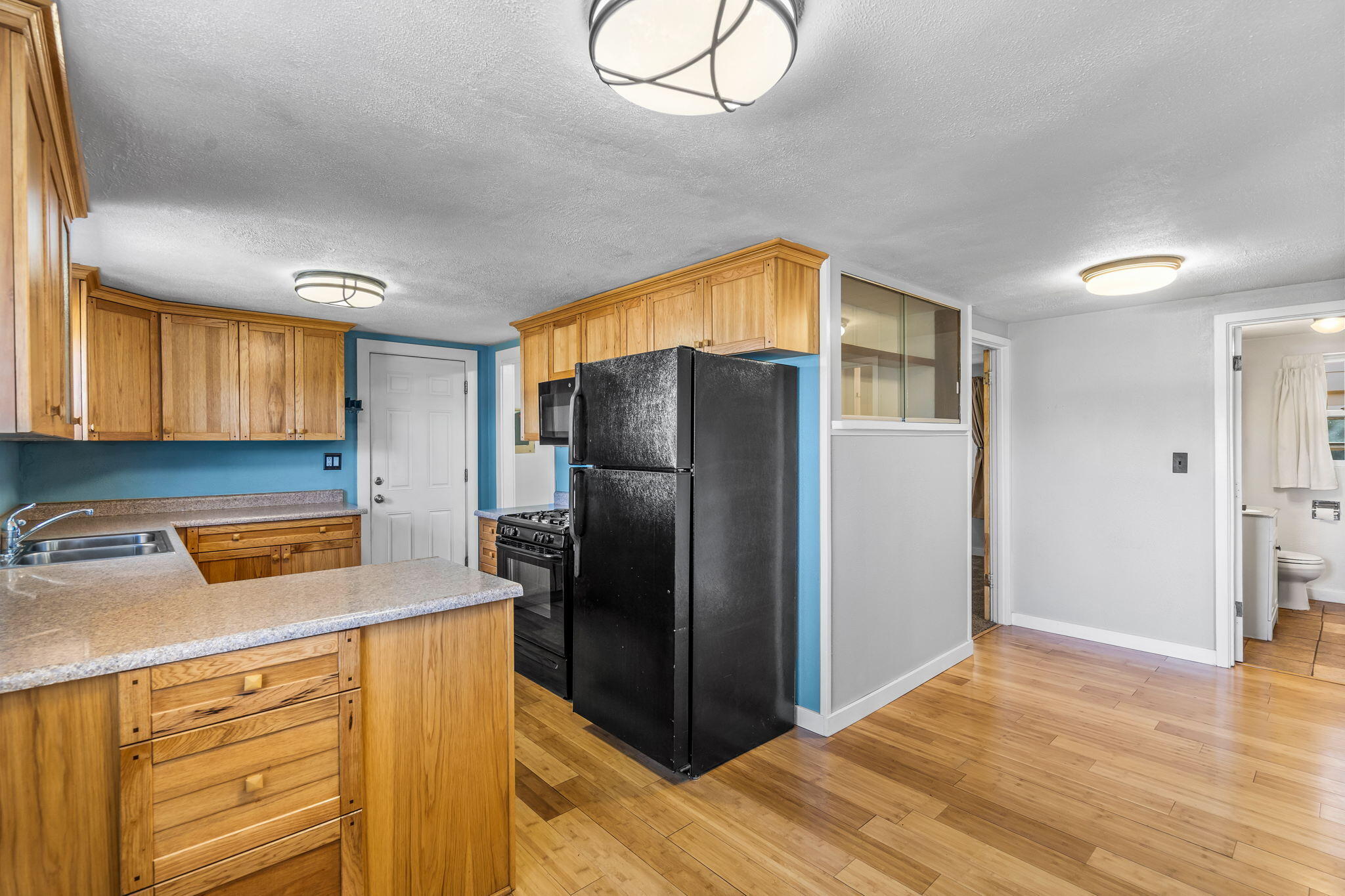 Oregon + Western - Residential