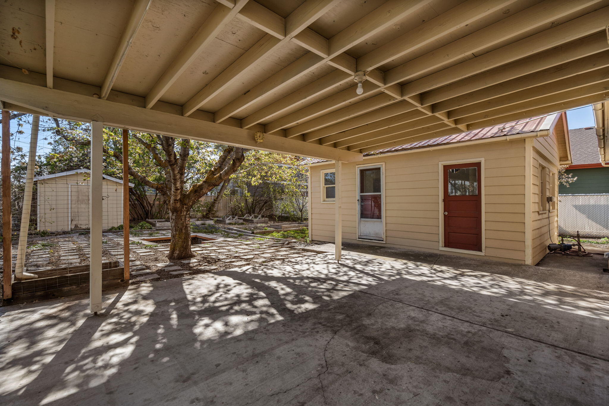 Oregon + Western - Residential