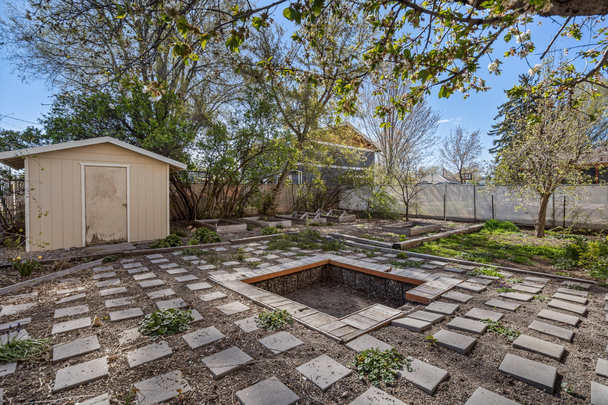 Oregon + Western - Residential