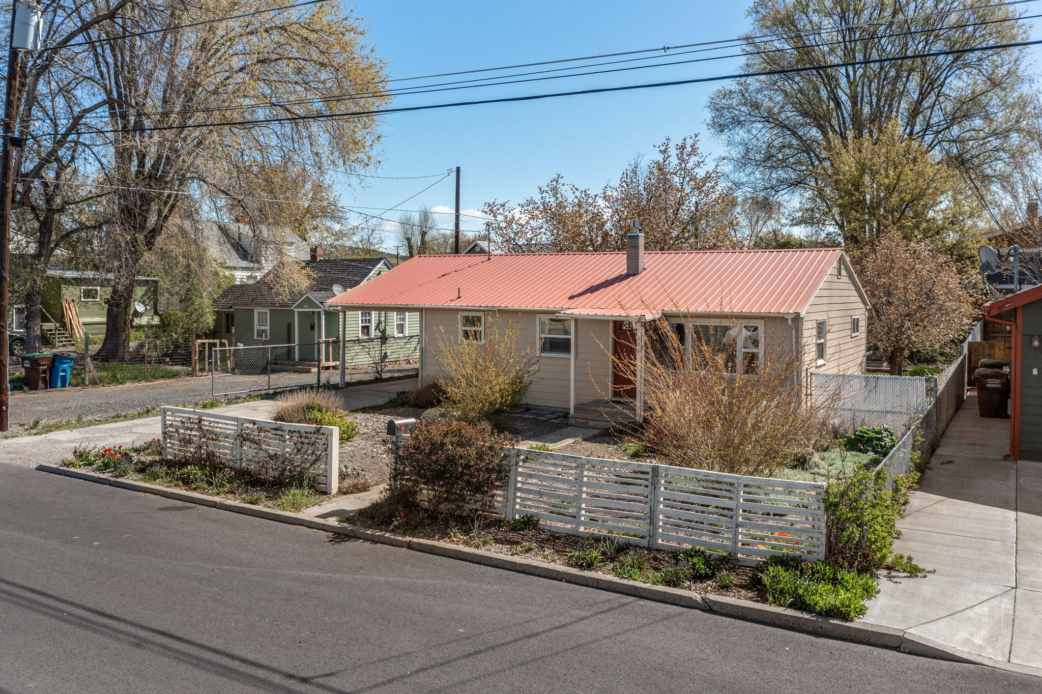 Oregon + Western - Residential