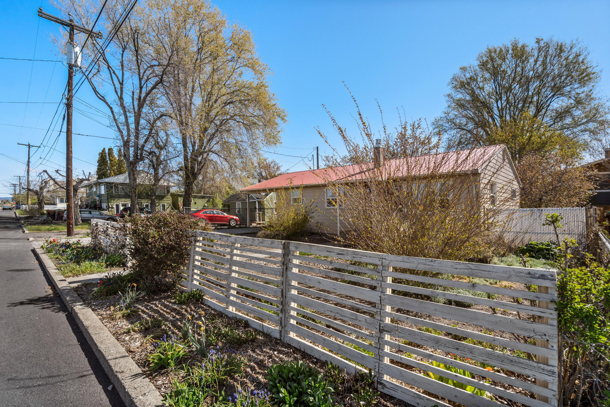 Oregon + Western - Residential