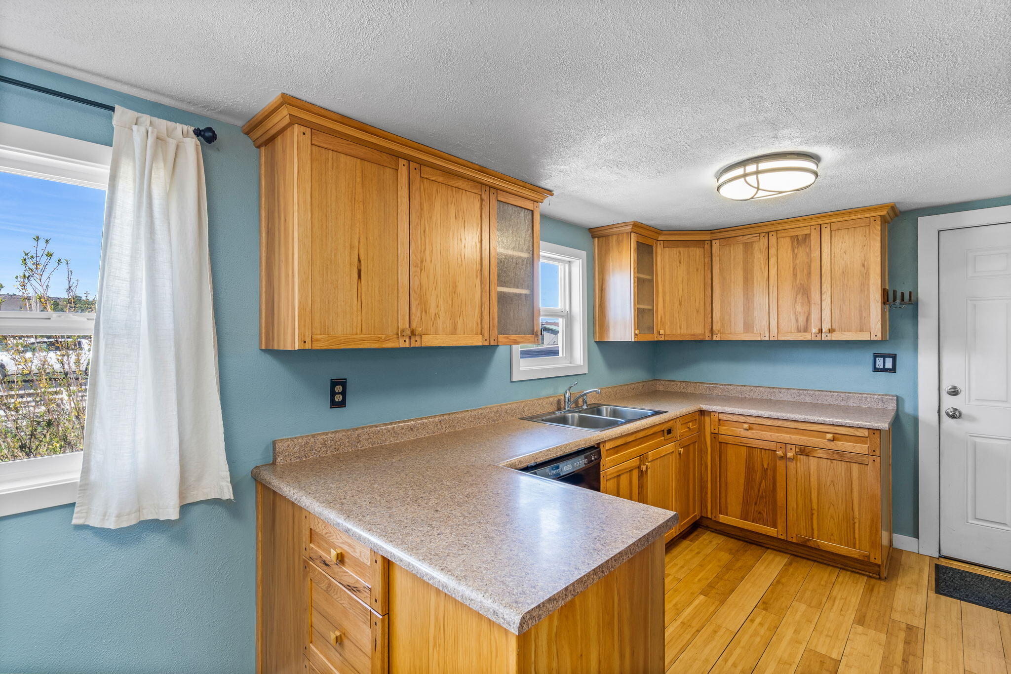 Oregon + Western - Residential