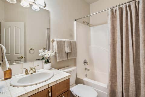 Tiny photo for 63364 NE Brightwater Drive, Bend, OR 97701 (MLS # 220226716)