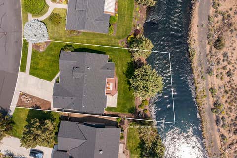Tiny photo for 63364 NE Brightwater Drive, Bend, OR 97701 (MLS # 220226716)