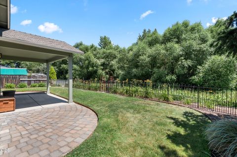 Tiny photo for 1443 Elaine Way, Medford, OR 97501 (MLS # 220223448)