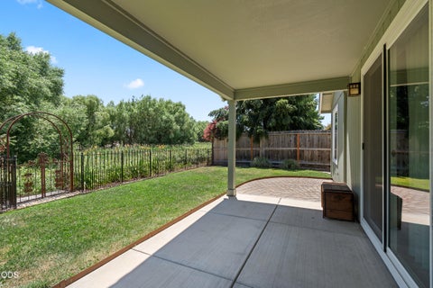 Tiny photo for 1443 Elaine Way, Medford, OR 97501 (MLS # 220223448)