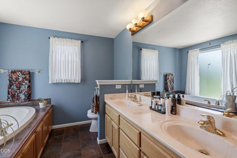 Tiny photo for 1443 Elaine Way, Medford, OR 97501 (MLS # 220223448)