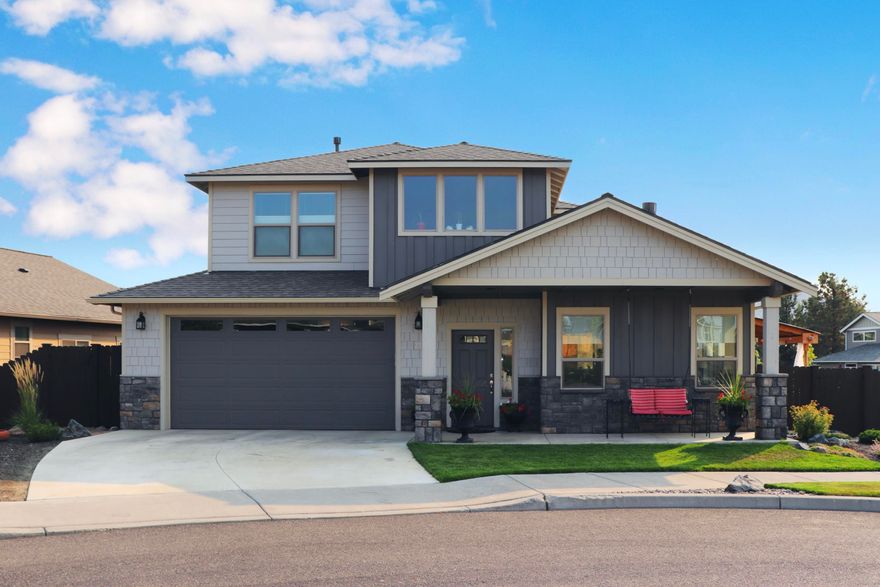 This beautiful 3 bed 2.5 bath home features a stunning gourmet kitchen with quartz counter tops, stainless appliances, main level master suite featuring a walk-in tile shower, dual vanities and a spacious closet. Upstairs there are two full bedrooms, a full bath, and a large bonus room with views of the Cascade Mountains and Pilot Butte. This stunning home is nestled in the prime location of NE Bend close to medical, restaurants, and shopping.