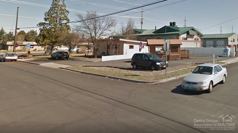 South Moreland Acres - Commercial Sale
