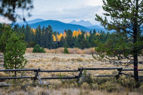 Tiny photo for 56053 School House Road, Bend, OR 97707 (MLS # 220174073)