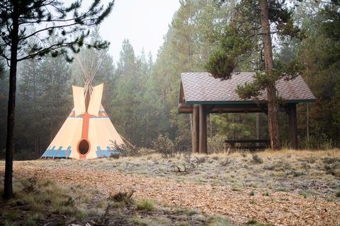 Tiny photo for 56053 School House Road, Bend, OR 97707 (MLS # 220174073)