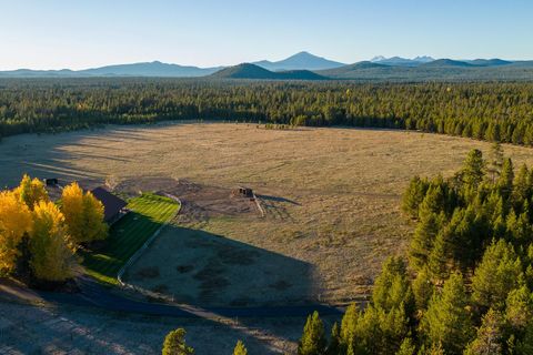 Tiny photo for 56053 School House Road, Bend, OR 97707 (MLS # 220174073)