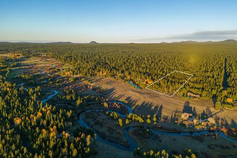 Tiny photo for 56053 School House Road, Bend, OR 97707 (MLS # 220174073)