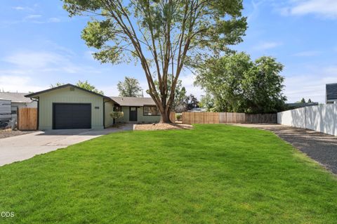 Tiny photo for 2417 Flanders Street, White City, OR 97503 (MLS # 220222961)