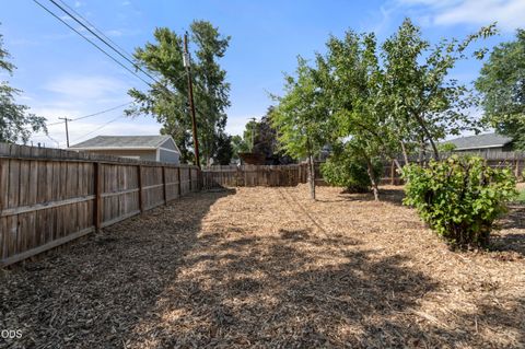 Tiny photo for 2417 Flanders Street, White City, OR 97503 (MLS # 220222961)