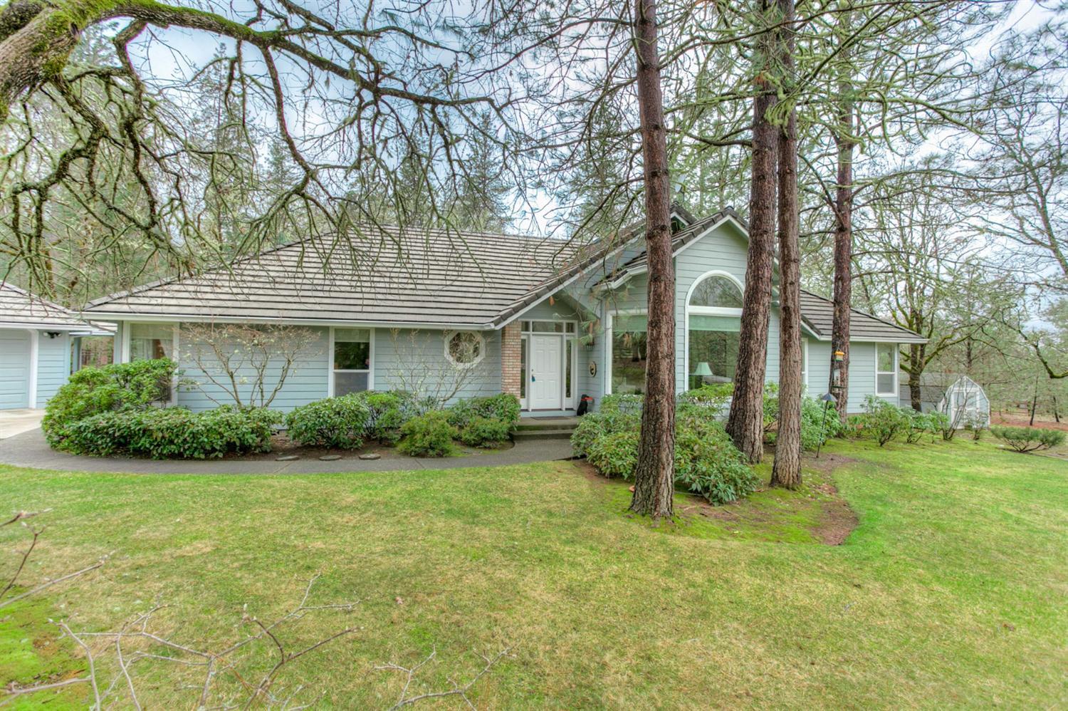 Country Hills Estates - Residential