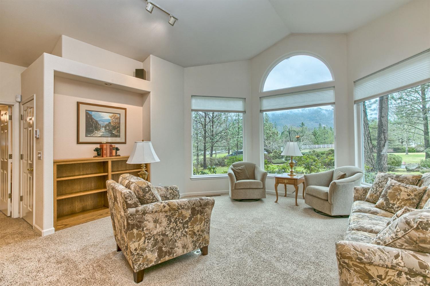 Country Hills Estates - Residential