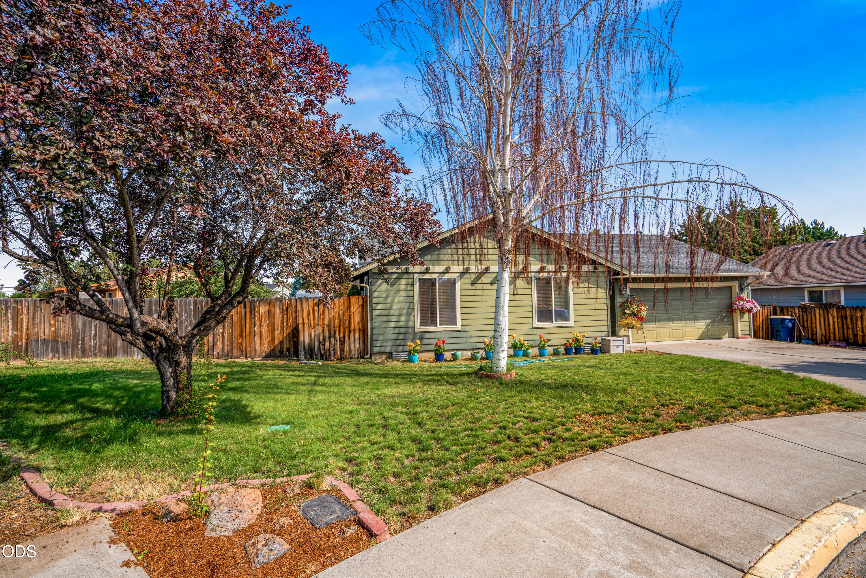 2227 SW Newberry Court
