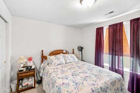 Tiny photo for 2227 SW Newberry Court, Redmond, OR 97756 (MLS # 220227451)