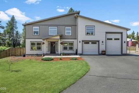 Photo of 16732 Contorta Place, La Pine, OR 97739 (MLS # 220226095)