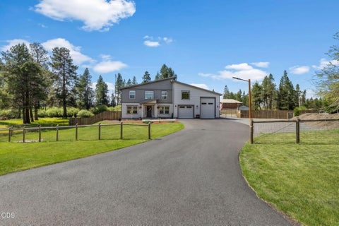 Tiny photo for 16732 Contorta Place, La Pine, OR 97739 (MLS # 220226095)