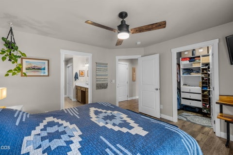 Tiny photo for 16732 Contorta Place, La Pine, OR 97739 (MLS # 220226095)