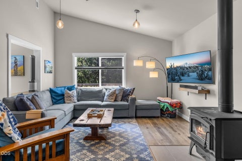 Tiny photo for 16732 Contorta Place, La Pine, OR 97739 (MLS # 220226095)