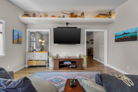 Tiny photo for 16732 Contorta Place, La Pine, OR 97739 (MLS # 220226095)