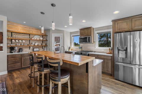 Tiny photo for 16732 Contorta Place, La Pine, OR 97739 (MLS # 220226095)