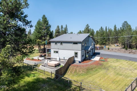 Tiny photo for 16732 Contorta Place, La Pine, OR 97739 (MLS # 220226095)