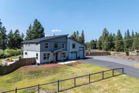 Tiny photo for 16732 Contorta Place, La Pine, OR 97739 (MLS # 220226095)