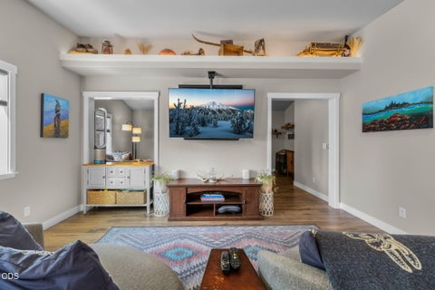 Tiny photo for 16732 Contorta Place, La Pine, OR 97739 (MLS # 220226095)