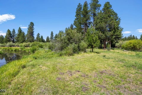 Tiny photo for 16732 Contorta Place, La Pine, OR 97739 (MLS # 220226095)