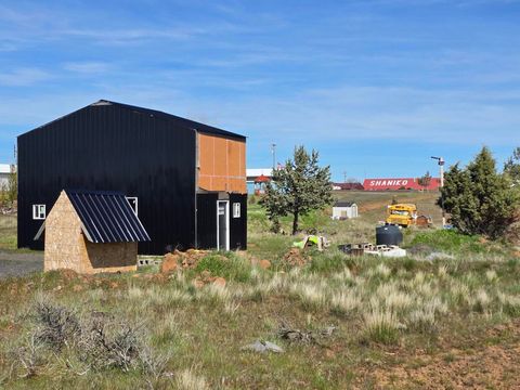 Photo of 48712 B Street, Shaniko, OR 97057 (MLS # 220219665)